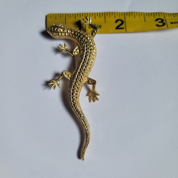 Elegant Gold-Tone Lizard Brooch - Picture 4 of 6